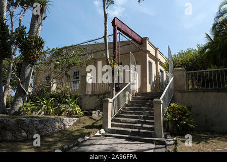 American author, Ernest Hemingway’s home, ‘Finca La Vigia’, now a museum, in San Francisco de Paula, southeast of Havana city centre in Cuba. Stock Photo