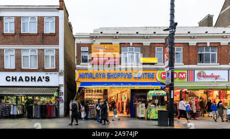 Himalaya Shopping Centre, Southall High Street, Asian Indian and Punjabi shops, exterior, people shopping, London, UK Stock Photo