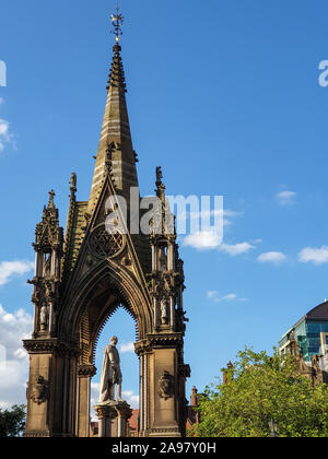 Manchester, United Kingdom - July 29, 2019: Albert Memorial at the Manchester Twon Hall square. It was designed by Thomas Worthington Stock Photo