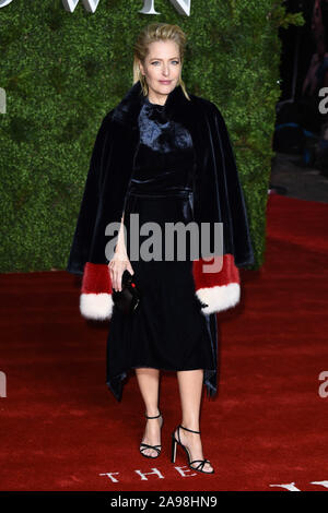 LONDON, UK. November 13, 2019: Gillian Anderson arriving for 'The Crown' series 3 premiere at the Curzon Mayfair, London. Picture: Steve Vas/Featureflash Credit: Paul Smith/Alamy Live News Stock Photo