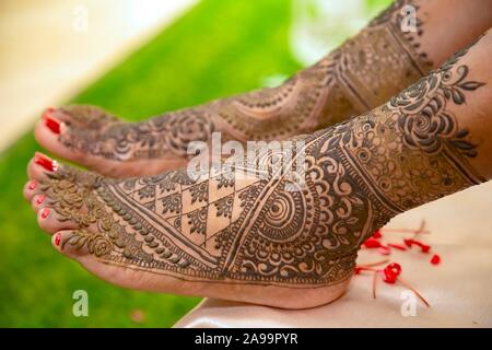Close up of mehendi on feet of a bride, Mauritius Stock Photo