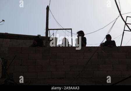 Gaza City, Gaza Strip, Palestinian Territory. 14th Nov, 2019. Relatives of Palestinian Yousef Abu Kamil, who was died hit by an Israeli airstrike, mourn during his funeral in Gaza city on November 14, 2019 Credit: Mahmoud Ajjour/APA Images/ZUMA Wire/Alamy Live News Stock Photo