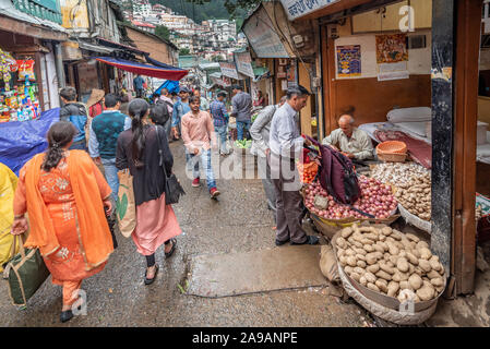 Sabzi mandi, or vegetable market, Shimla, Himachal Pradesh Stock Photo