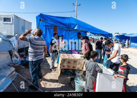 small restaurant in refugee camp in Northern Iraq Stock Photo - Alamy