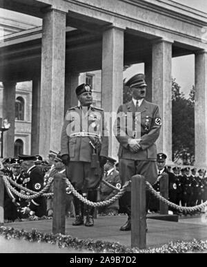 Italian duce Benito Mussolini visiting Adolf Hitler at Berlin, Germany 1930s. Stock Photo
