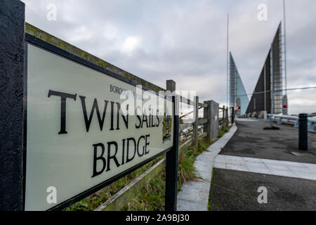 Poole, UK. Thursday 14th November 2019: The Twin Sails Bridge is stuck in the open position in Poole, Dorset. Repair work is not due to take place until December. Credit: Thomas Faull/Alamy Live News Stock Photo