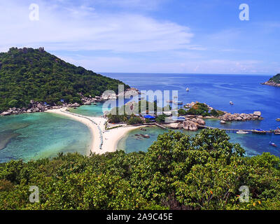 View point from top of mountain for see the beach, sea and nature of Nang Yuan and Tao island Stock Photo