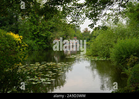 The Fish and Eels Public House Pub in Dobbs Weir Essex near Hoddesdon and Harlow canal side on river stort Stock Photo