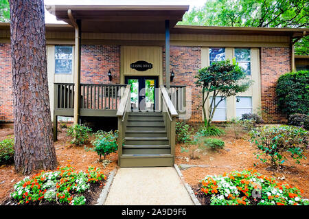 The leasing office welcomes residents to Autumn Woods apartment homes in Mobile, Alabama. Stock Photo