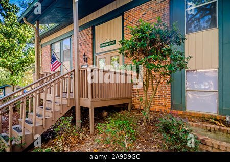 The leasing office welcomes residents to Autumn Woods apartment homes in Mobile, Alabama. Stock Photo