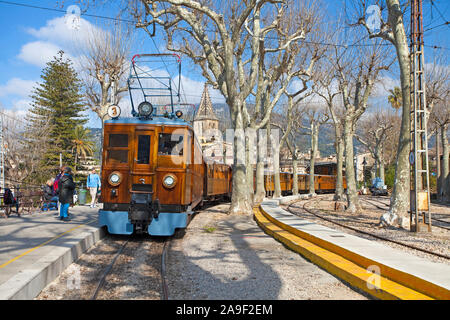 'Red Flash', a nostalgic tram at Soller, Mallorca, Balearic islands, Spain Stock Photo