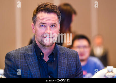 English former footballer Michael Owen shows up at a press conference of Legend Footballer Challenge in Changsha city, central China's Hunan province, 15 November 2019. Stock Photo