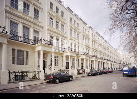 1992 Mayfair, London - Rutland Gate Stock Photo