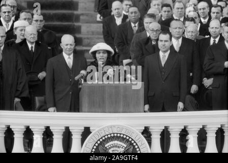 Marian Anderson performing at during Inauguration of U.S. President Dwight Eisenhower and Vice President Richard Nixon, Washington, D.C., USA, photographer Warren K. Leffler, January 21, 1957 Stock Photo