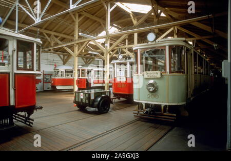 Prag, Straßenbahnmuseum - Prague, Tramway Museum - Praha, Tramvaje ...