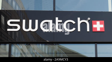 Swatch logo hi-res stock photography and images - Alamy
