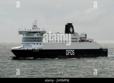AJAXNETPHOTO. 23RD SEPTEMBER, 2019. CHANNEL, ENGLAND.- CROSS CHANNEL CAR AND PASSENGER FERRY DFDS DELFT SEAWAYS HEADING FOR DUNKERQUE.PHOTO:JONATHAN EASTLAND/AJAX REF:GX8 192609 20519 Stock Photo