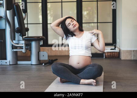 Pregnant Woman with Drawn Baby Exercising Yoga Stock Image - Image of  barefeet, exercising: 188513331