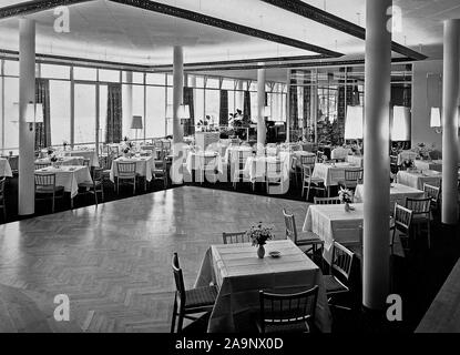 Bonn - Chancery Office Building - 1956 Stock Photo