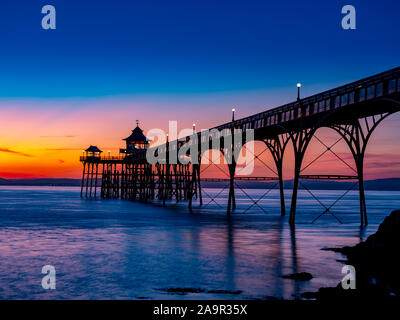 Sunset photo of Clevedon Pier on the River Severn estuary, near to Bristol, Somerset, England, UK. Stock Photo