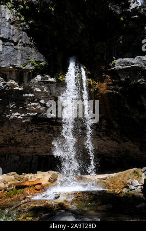 Spouting Rock, a much larger waterfall than those of its more famous neighbour Hanging Lake. Spouting Rock is a short detour from Hanging Lake. Stock Photo