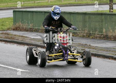 2005 Yamaha YFM 660; Yamaha Raptor 660R a sport all terrain vehicle made by  Yamaha with a 660cc, single cylinder, five-valve, four-stroke engine Stock  Photo - Alamy