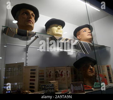 AJAXNETPHOTO. 2019. NAY, FRANCE. - FRENCH BERET - A DISPLAY IN THE MUSÉE DU BERET ESTABLISHED BY THE BLANCQ-OBILET FABRICATOR OF THE FAMOUS BASQUE, OR BEARN, BERET, IN THE SMALL TOWN OF NAY IN THE FOOTHILLS OF THE PYRENEES MOUNTAINS, SOUTHERN FRANCE.PHOTO:JONATHAN EASTLAND/AJAX REF:GX8 191010 20835 Stock Photo