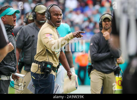 Miami Gardens, Florida, USA. 17th Nov, 2019. Miami Dolphins head coach Brian Flores gestures to the team during an NFL football game against the Buffalo Bills at the Hard Rock Stadium in Miami Gardens, Florida. Credit: Mario Houben/ZUMA Wire/Alamy Live News Stock Photo