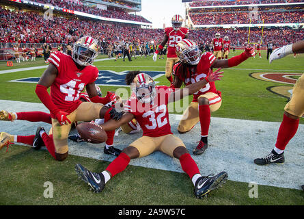 Santa Clara, CA, USA. 17th Nov, 2019. San Francisco 49ers' D.J. Reed Jr. (32), San Francisco 49ers' Emmanuel Moseley (41), and San Francisco 49ers' Jeff Wilson Jr. (30) celebrate touchdown in the fourth quarter again the Arizona Cardinals during a game at Levi's Stadium on Sunday, November 17, 2019 in Santa Clara. Credit: Paul Kitagaki Jr./ZUMA Wire/17�Թ����� Live News Stock Photo