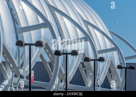 Rolled-steel canopy with translucent ETFE panels at Hartsfield-Jackson Atlanta International Airport's Central Passenger Terminal Complex. (USA) Stock Photo