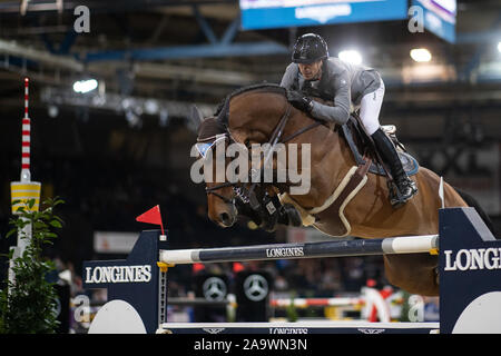 Stuttgart, Germany. 17th Nov, 2019. 35th Stuttgart German Masters, World Cup, Equestrian Sport, Jumping, Grand Prix of Stuttgart: Germany's Christian Kukuk rides his horse Quintino. Credit: Sebastian Gollnow/dpa/Alamy Live News Stock Photo