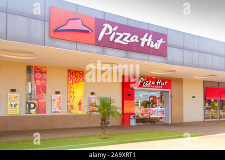 Pedro Juan Caballero, Paraguay. 15th Nov, 2019. Pizza Hut restaurant seen in Pedro Juan Caballero. Credit: Rafael Henrique/SOPA Images/ZUMA Wire/Alamy Live News Stock Photo