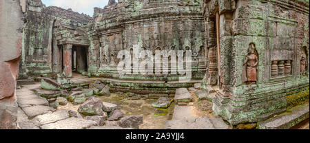 Building complex Ta Prohm, a abandoned temple complex near Angkor Wat in Siem Reap, Cambodia Stock Photo