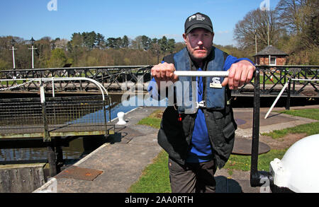 Mel, Hunts Lock Lock keeper on river weaver, near Northwich, Cheshire, British Waterways, now Canal & River Trust, Huntslock Stock Photo