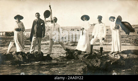 A group of italian friends enjoying themself during the italian colonial period in Libya (in Bengazi, 1920s) Stock Photo