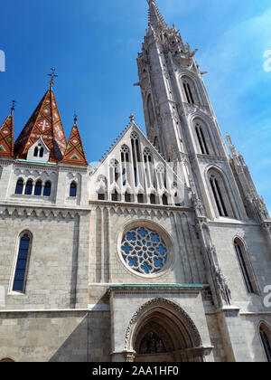 The Cathedral of St Matthias on Castle Hill where the kings of Hungary were crowned. It stands close to the Fishermen's Bastion overlooking Budapest Stock Photo