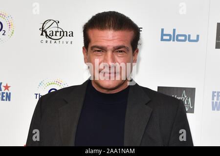 London, UK. 18th Nov, 2019. Tamer Hassan attends the Nordoff Robbins Boxing Dinner in London. Credit: SOPA Images Limited/Alamy Live News Stock Photo