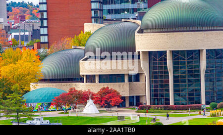 The Canadian Museum of History in Gatineau, Quebec, viewed from the Ottawa River in the fall. Stock Photo