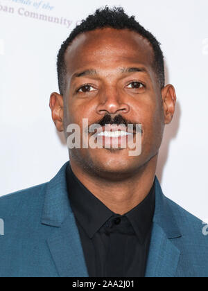 Beverly Hills, United States. 18th Nov, 2019. BEVERLY HILLS, LOS ANGELES, CALIFORNIA, USA - NOVEMBER 18: Marlon Wayans arrives at the Saban Community Clinic's 43rd Annual Dinner Gala held at The Beverly Hilton Hotel on November 18, 2019 in Beverly Hills, Los Angeles, California, United States. ( Credit: Image Press Agency/Alamy Live News Stock Photo