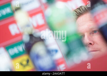 Cologne, Germany. 19th Nov, 2019. Soccer: Bundesliga, 1. FC Cologne, introduction coach and head of sports. Markus Gisdol, new trainer, smiles at the presentation. Credit: Rolf Vennenbernd/dpa/Alamy Live News Stock Photo