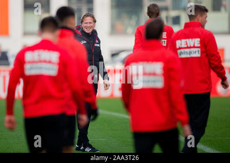 Cologne, Germany. 19th Nov, 2019. Soccer: Bundesliga, Training 1st FC Cologne, Geißbockheim. Markus Gisdol, new trainer, leads his first training. Credit: Rolf Vennenbernd/dpa/Alamy Live News Stock Photo