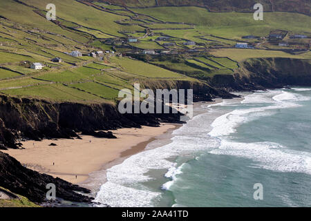 Coumeenoole Beach on the Dingle Peninsula, County Kerry, Republic of Ireland Stock Photo