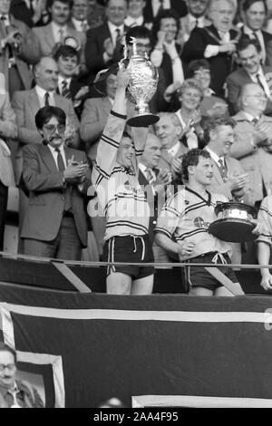 Castleford v Hull KR 1986 Rugby League Wembley: credit David Hickes and Simon Dewhurst Stock Photo