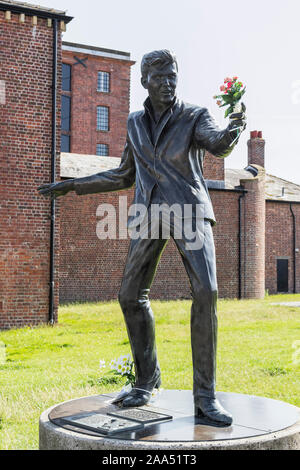 Billy Fury statue by Liverpool artist Tom Murphy at the Albert Dock, Liverpool, UK Stock Photo