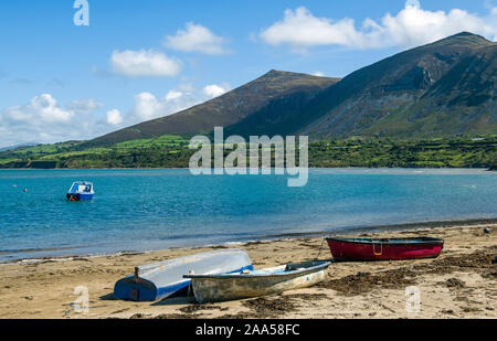 Trefor Beach on the Lleyn Peninsula in North Wales on a sunny day in September Stock Photo