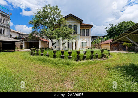 Limpanon House, Abandoned Sino-Portuguese Mansion, Phuket Town, Thailand Stock Photo
