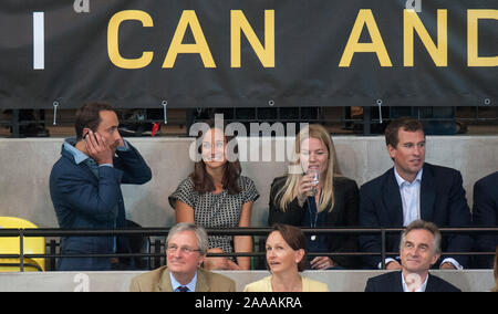 James and Pippa Middleton with Peter and Autumn Phillips watching Prince Harry, Zara and Mike Tindall compete in a celebrity wheelchair rugby game at the Invictus games in London. September 2014 Stock Photo