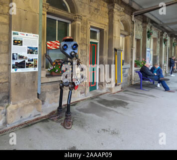 Buxton railway station Sculpture made from scrap by Andy Hill from the Old Buxton locomotive maintenance depot. Stock Photo