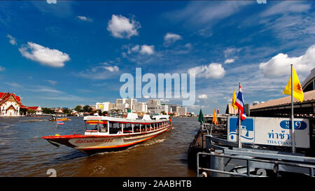 Chao Phraya Express, Tha Chang, Bangkok Stock Photo