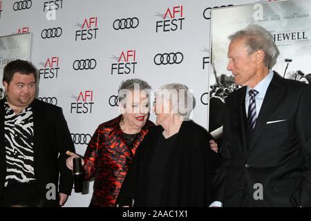 Los Angeles, CA. 20th Nov, 2019. Paul Walter Hauser, Kathy Bates, Bobi Jewell, Clint Eastwood at arrivals for RICHARD JEWELL Premiere at AFI FEST 2019 PRESENTED BY AUDI, TCL Chinese Theatre (formerly Grauman's), Los Angeles, CA November 20, 2019. Credit: Priscilla Grant/Everett Collection/Alamy Live News Stock Photo